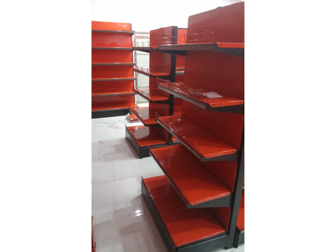 424044826_center-grocery-display-rack-Odisha .webp